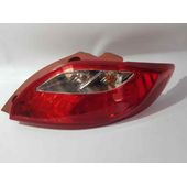 Piloto Trasero Derecho Para Mazda 2 Lim.