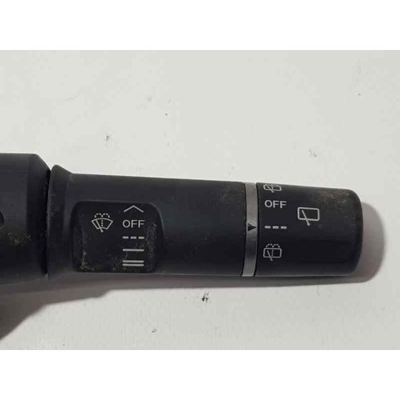 Mando Limpia Para Mazda 2 Lim.