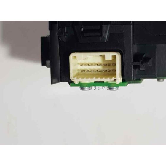 Mando Limpia Para Mazda 2 Lim.
