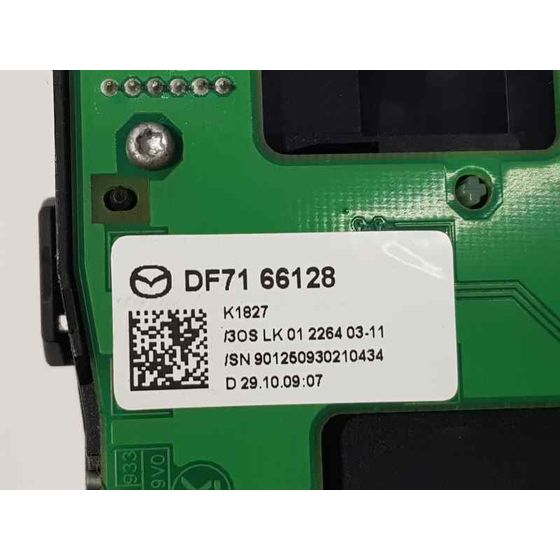 Mando Limpia Para Mazda 2 Lim.