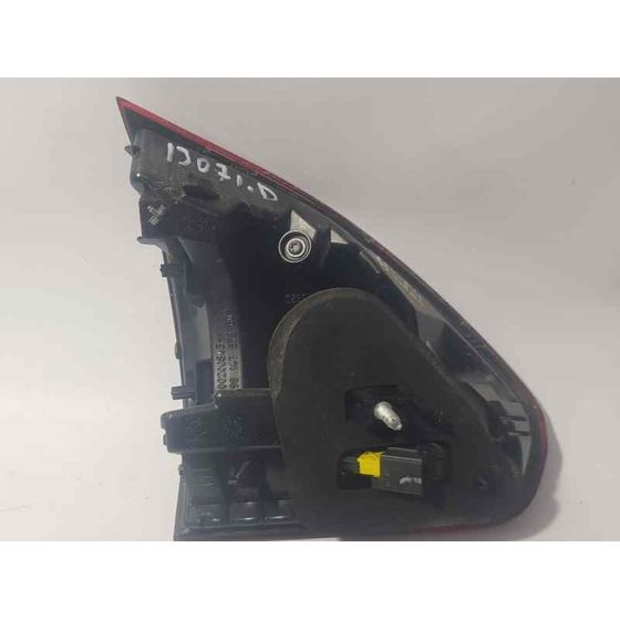 Piloto Trasero Derecho Para Peugeot 2008