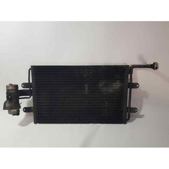 Condensador / Radiador Aire Acondicionado Para Volkswagen Bora Berlina