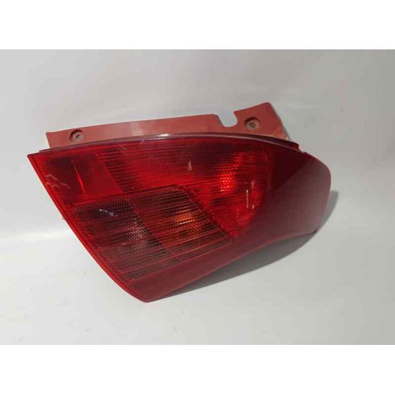 Piloto Trasero Derecho Para Suzuki Swift Berlina