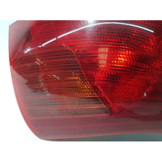 Piloto Trasero Derecho Para Suzuki Swift Berlina