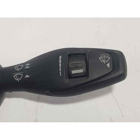 Mando Limpia Para Ford Fiesta