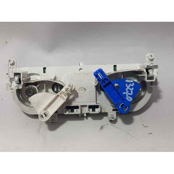 Mando Calefaccion / Aire Acondicionado Para Renault Clio Iv