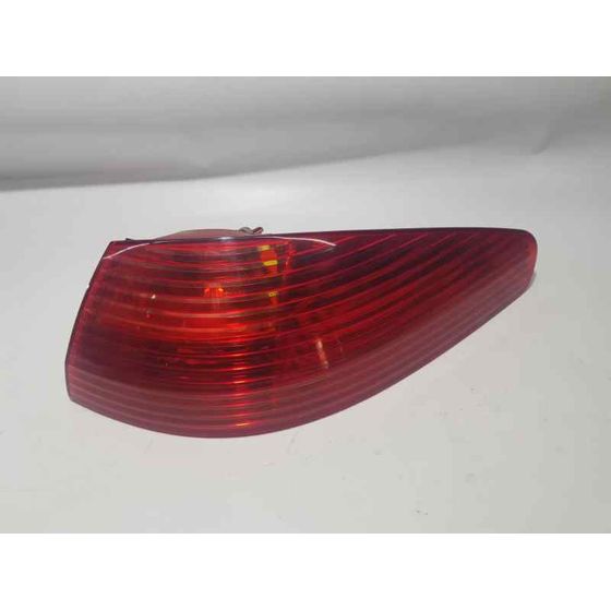 Piloto Trasero Derecho Para Peugeot 607