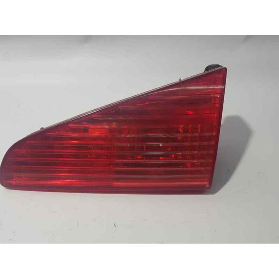 Piloto Trasero Derecho Para Peugeot 607