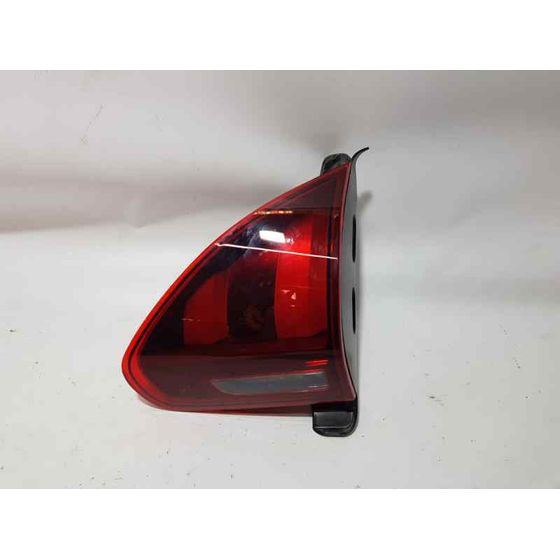 Piloto Trasero Derecho Para Peugeot 2008