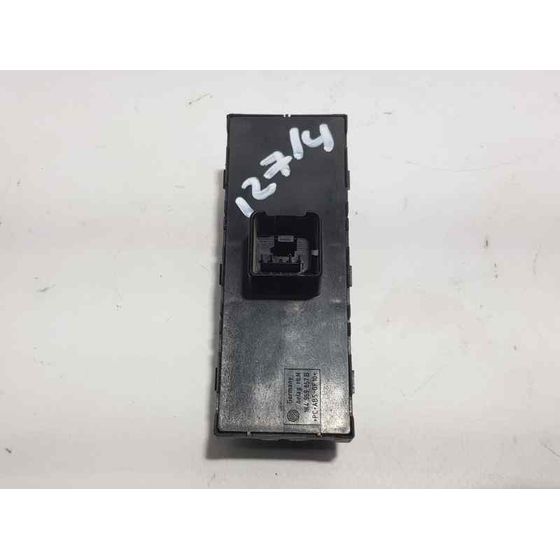 Mando Elevalunas Delantero Izquierdo Para Volkswagen Polo