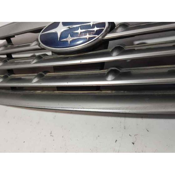 Rejilla Delantera Para Subaru Legacy Familiar/Outback B13