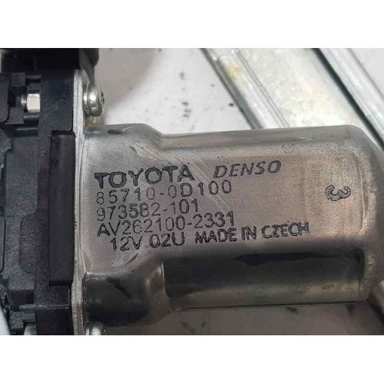 Elevalunas Delantero Derecho Para Toyota Yaris