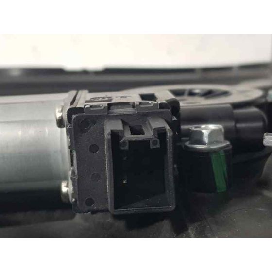 Elevalunas Trasero Derecho Para Mazda 3 Lim.