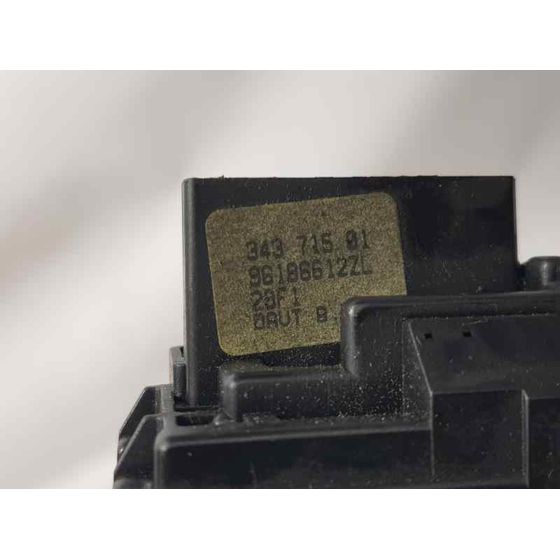 Mando Limpia Para Peugeot 607