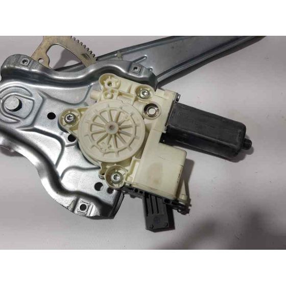 Elevalunas Trasero Derecho Para Toyota Avensis Berlina