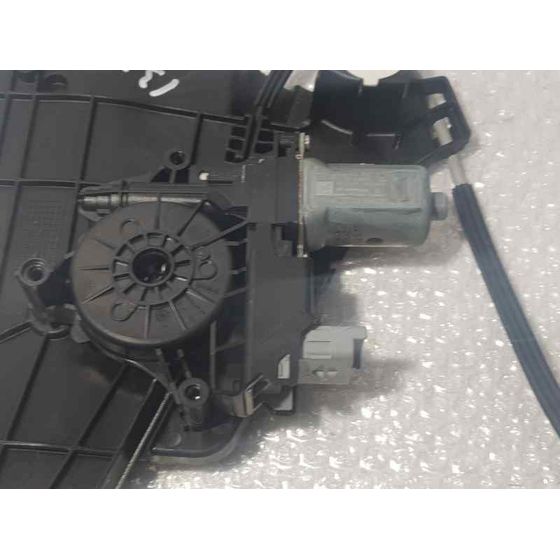 Elevalunas Delantero Derecho Para Peugeot 208
