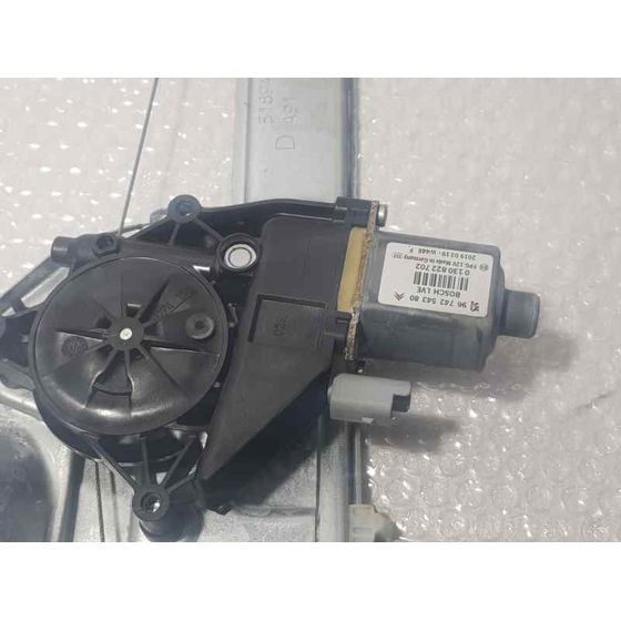 Elevalunas Delantero Derecho Para Peugeot 208