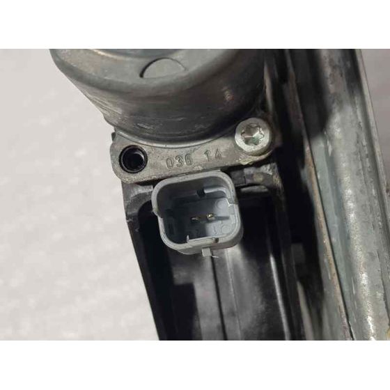 Elevalunas Delantero Derecho Para Peugeot 208