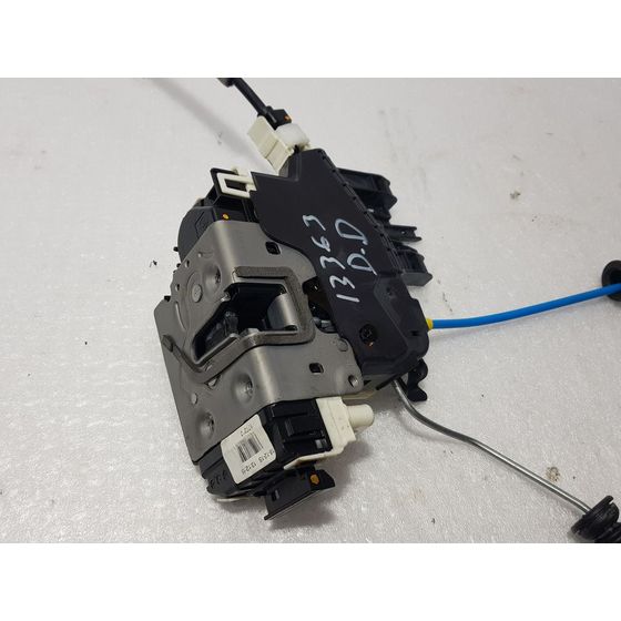 Cerradura Puerta Delantera Derecha Para Mercedes Clase B