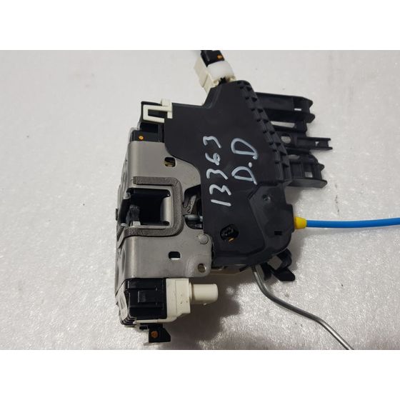 Cerradura Puerta Delantera Derecha Para Mercedes Clase B