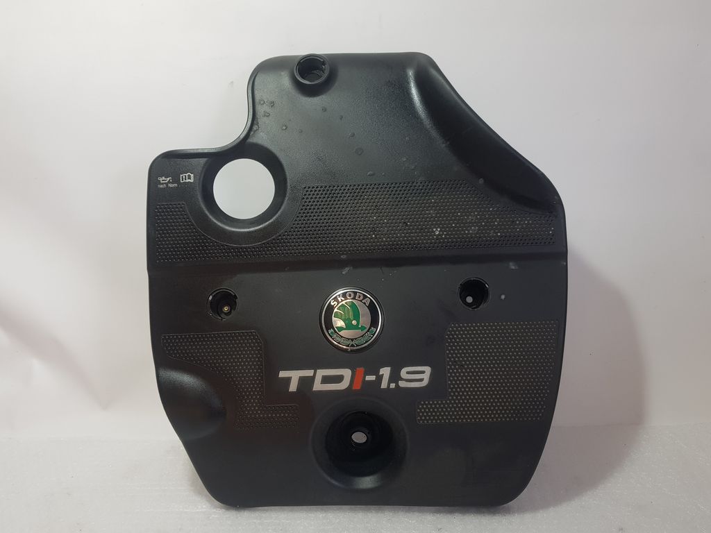 Tapa Motor Para Skoda Octavia Berlina