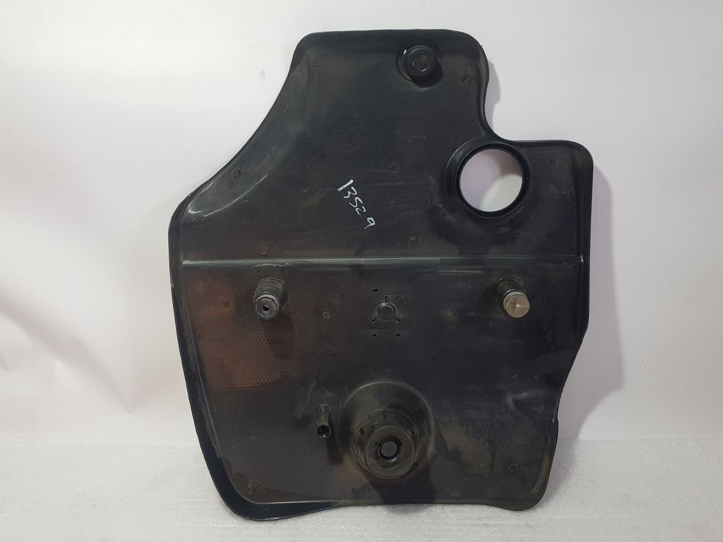 Tapa Motor Para Skoda Octavia Berlina