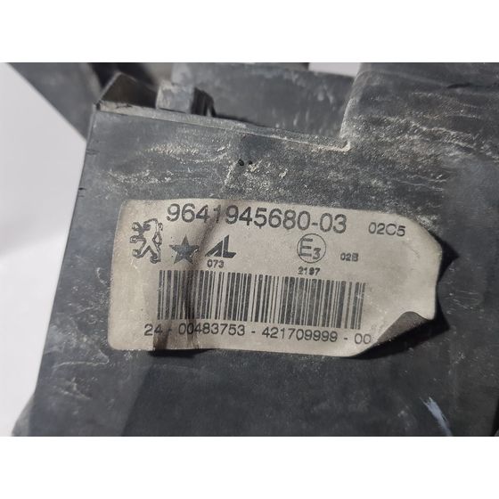 Faro Antiniebla Izquierdo Para Peugeot 407