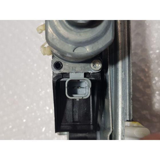 Elevalunas Delantero Derecho para Peugeot 208