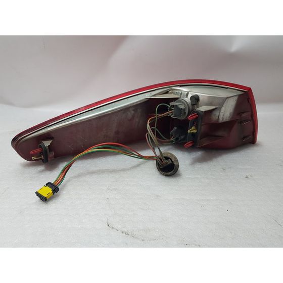 Piloto Trasero Derecho Para Peugeot 607