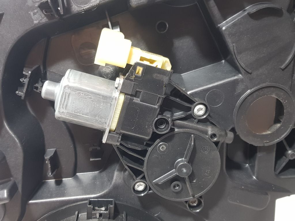 Elevalunas Delantero Derecho Para Ford Fiesta