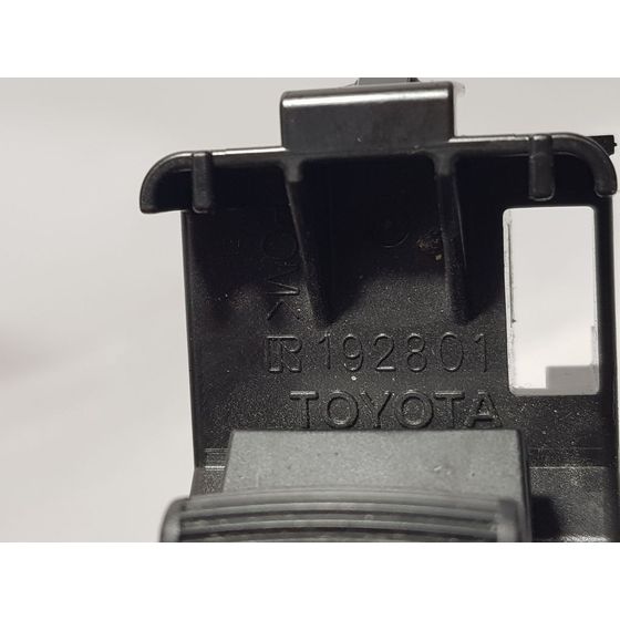 Mando Elevalunas Trasero Izquierdo Para Toyota Auris