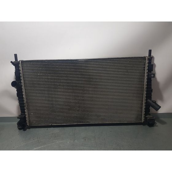 Radiador Agua Para Ford Focus Lim.
