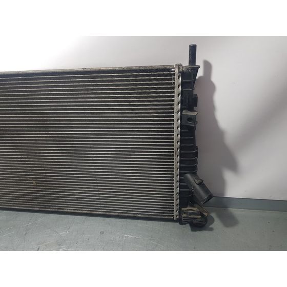 Radiador Agua Para Ford Focus Lim.