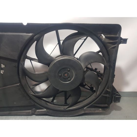 Electroventilador Para Ford Focus Lim.