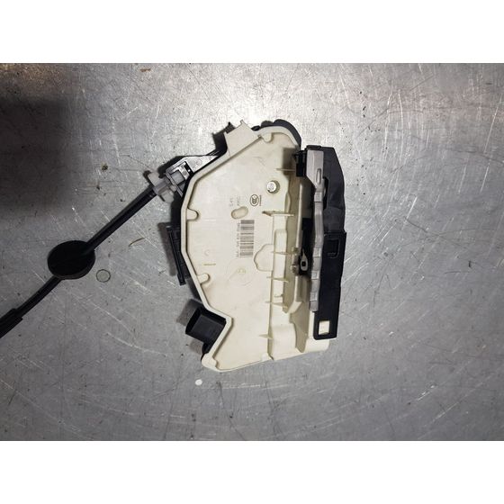 Cerradura Puerta Trasera Derecha Para Volkswagen Tiguan
