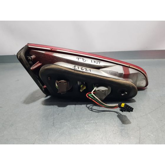 Piloto Trasero Derecho Para Peugeot 607