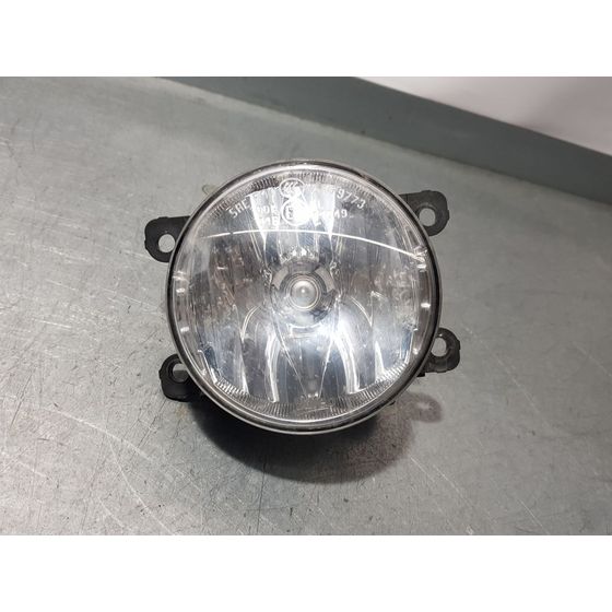 Faro Antiniebla Derecho Para Renault Clio Iv