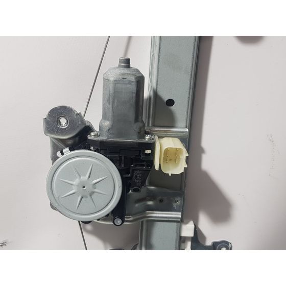 Elevalunas Delantero Derecho Para Nissan Micra V
