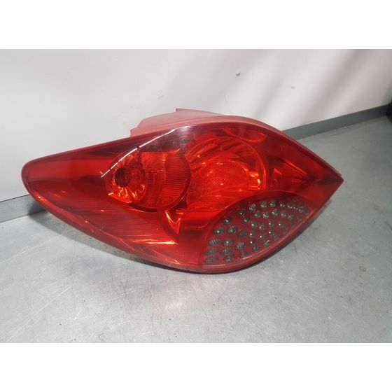 Piloto Trasero Izquierdo Para Peugeot 207