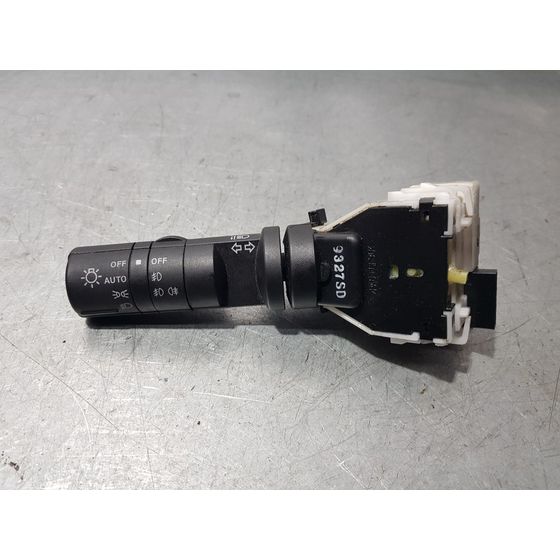 Mando Luces Para Nissan Qashqai+2