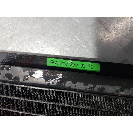 Condensador / Radiador Aire Acondicionado Para Mercedes Clase E Berlina Diesel