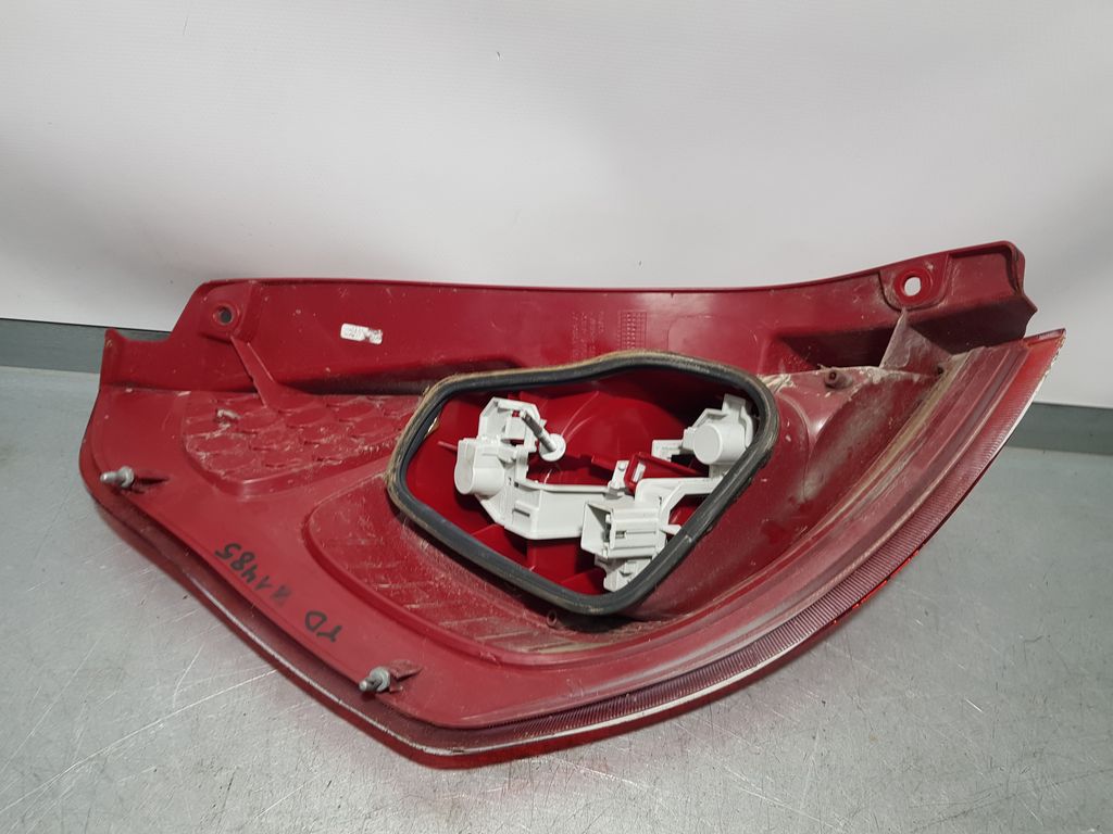 Piloto Trasero Derecho Para Ford Fiesta