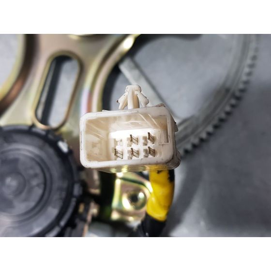 Elevalunas Trasero Derecho Para Lexus Ls400