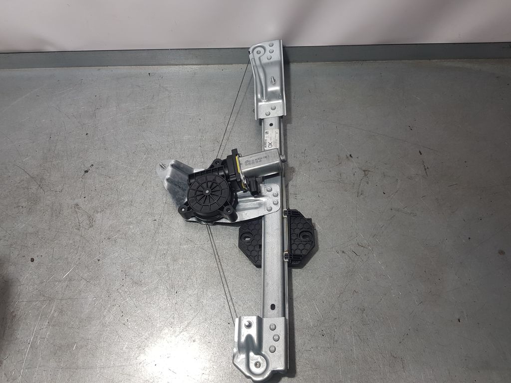 Elevalunas Delantero Derecho Para Dacia Sandero