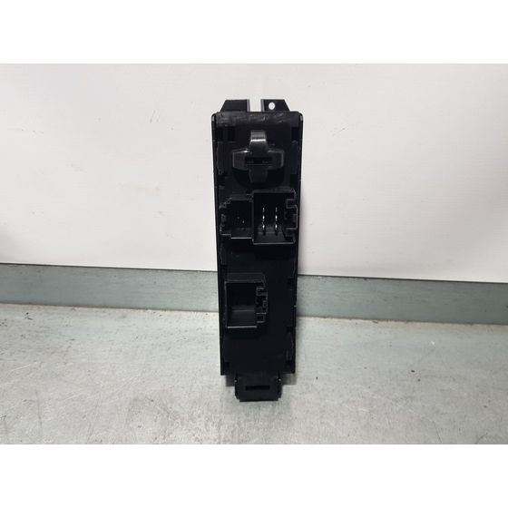 Mando Elevalunas Delantero Izquierdo Para Ford Focus Lim.