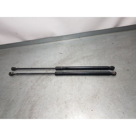 Amortiguadores Maletero / Porton para Ford Focus Lim.