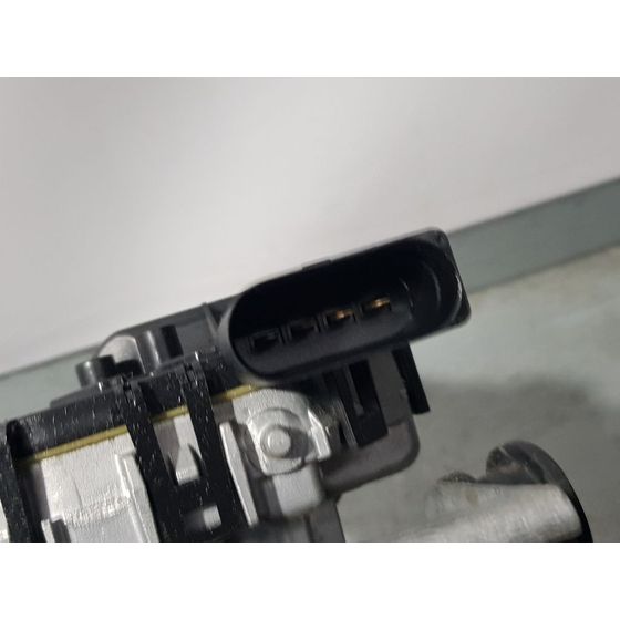 Motor Limpia Delantero Para Ford Fiesta
