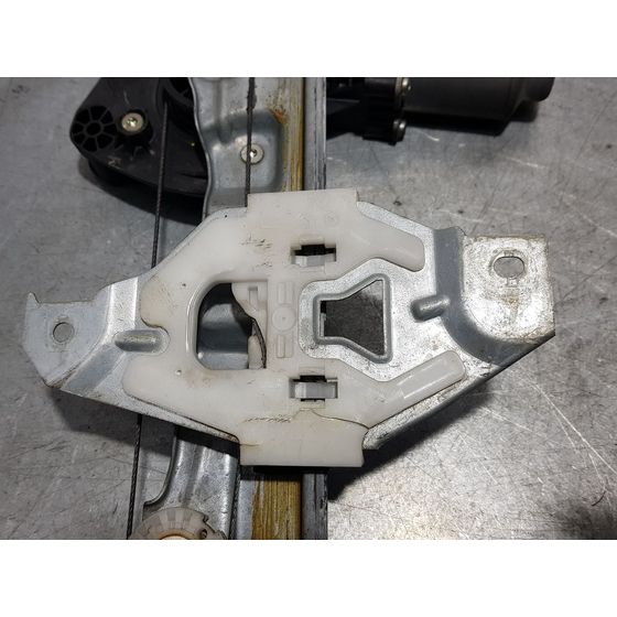 Elevalunas Delantero Izquierdo Para Citroen C4 Lim.