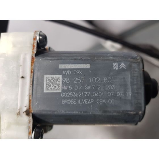 Elevalunas Delantero Derecho Para Peugeot 308