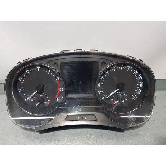 Cuadro Instrumentos Para Skoda Rapid